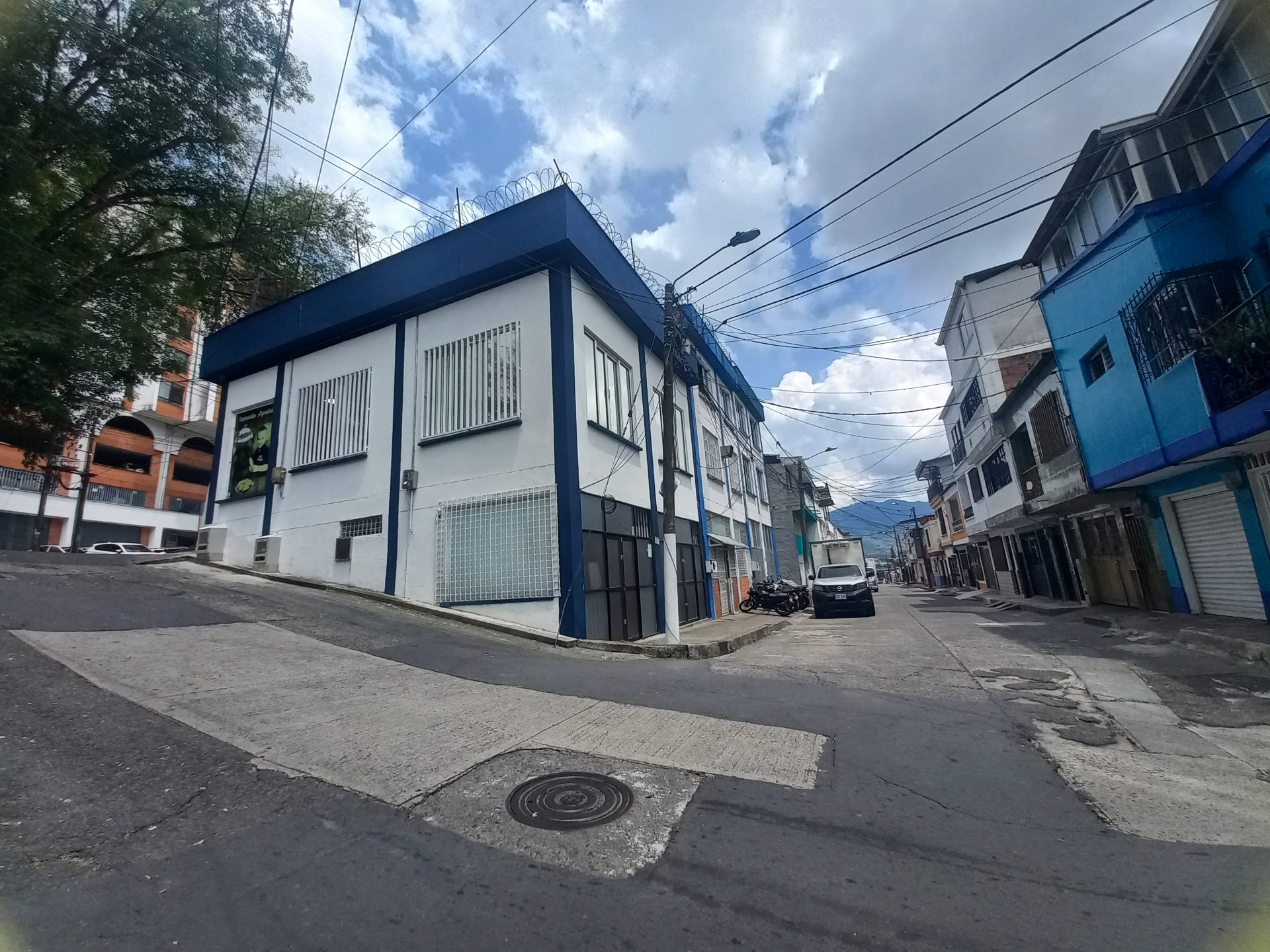 Venta local Avenida Santander vía Kennedy Pereira — foto 2